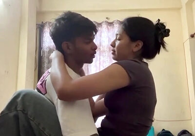 Hot Indian Desi GF-bf Hotel Viral Sex Video